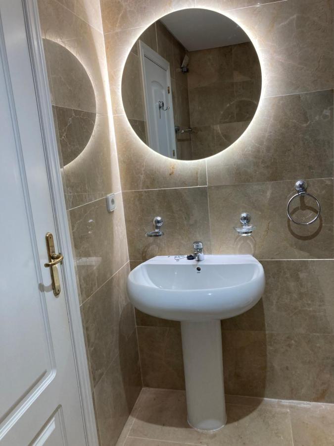 Penthouse Marina La Duquesa Lägenhet Manilva Exteriör bild